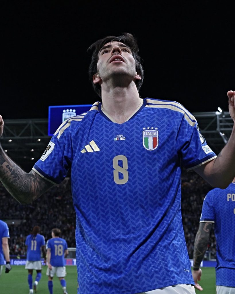 Italia vence a Irlanda del Norte y queda a un paso del Mundial 2026