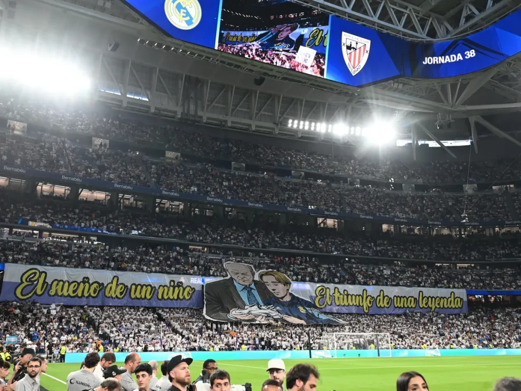 Carvajal se despide del Real Madrid entre lágrimas y ovaciones
